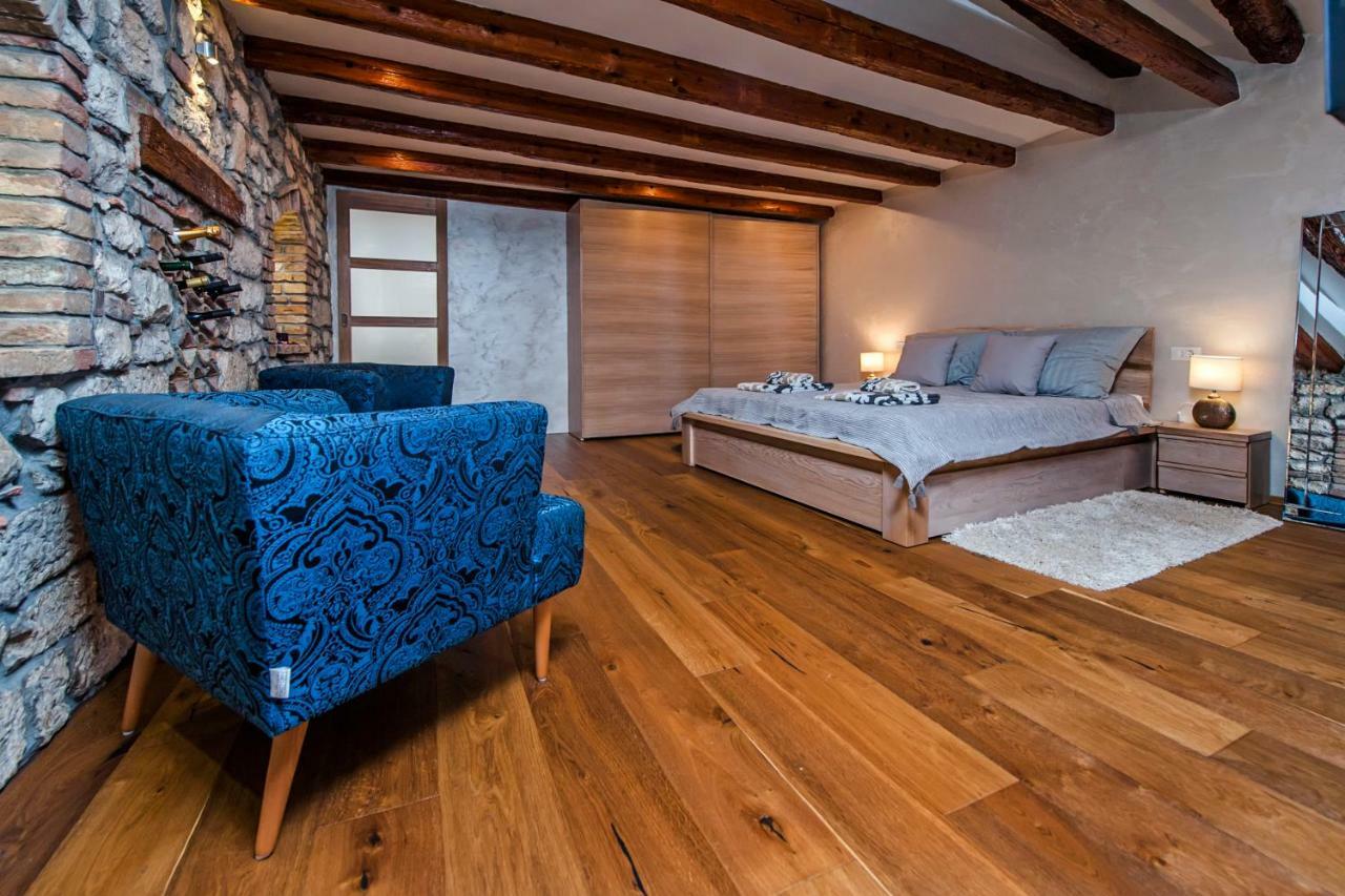 Your Choice Apartment *